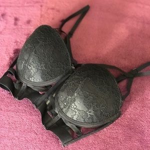 Black Strappy Caged Push-up Bralette